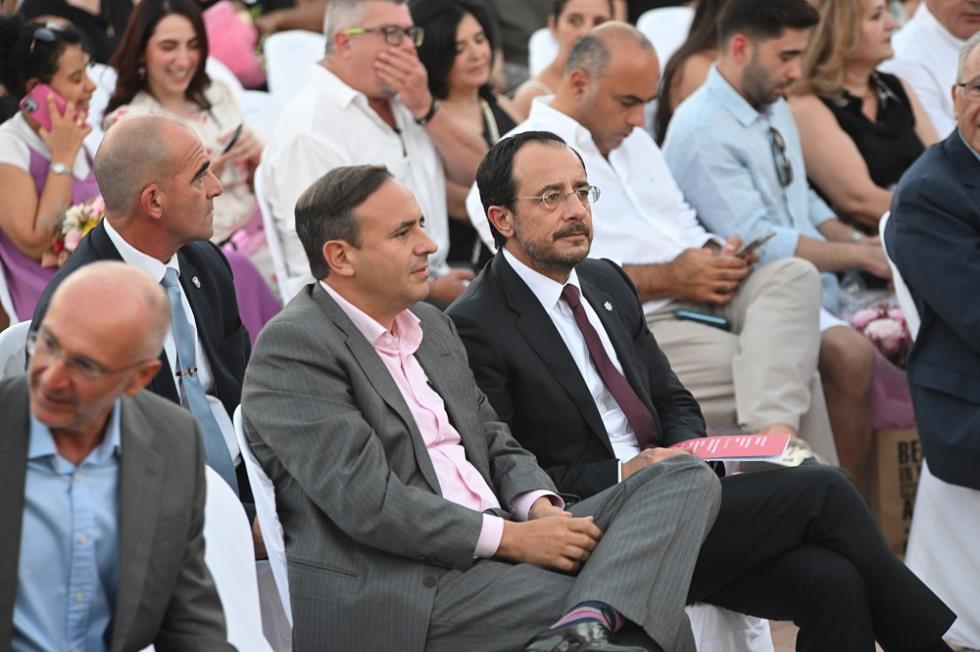 5520528500795821 UNIC CEO & CY President 2