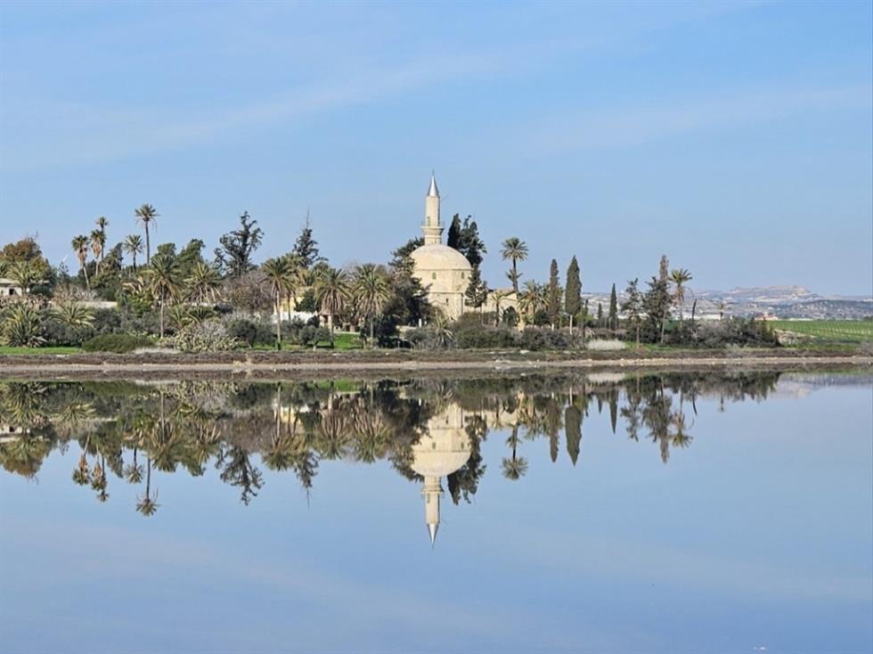 5562138986662711 Hala Sultan