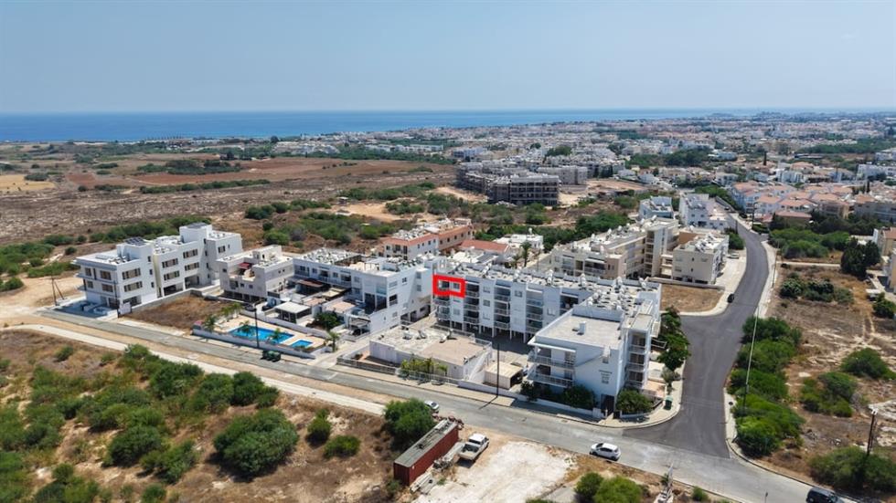 5586119069583140 Two Bedroom Apartment in Paralimni, Famagusta - Reserve €70.000