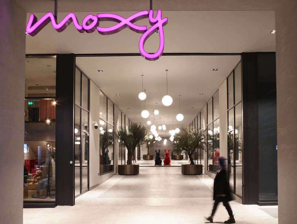 5613820322608803 Moxy Athens City84722