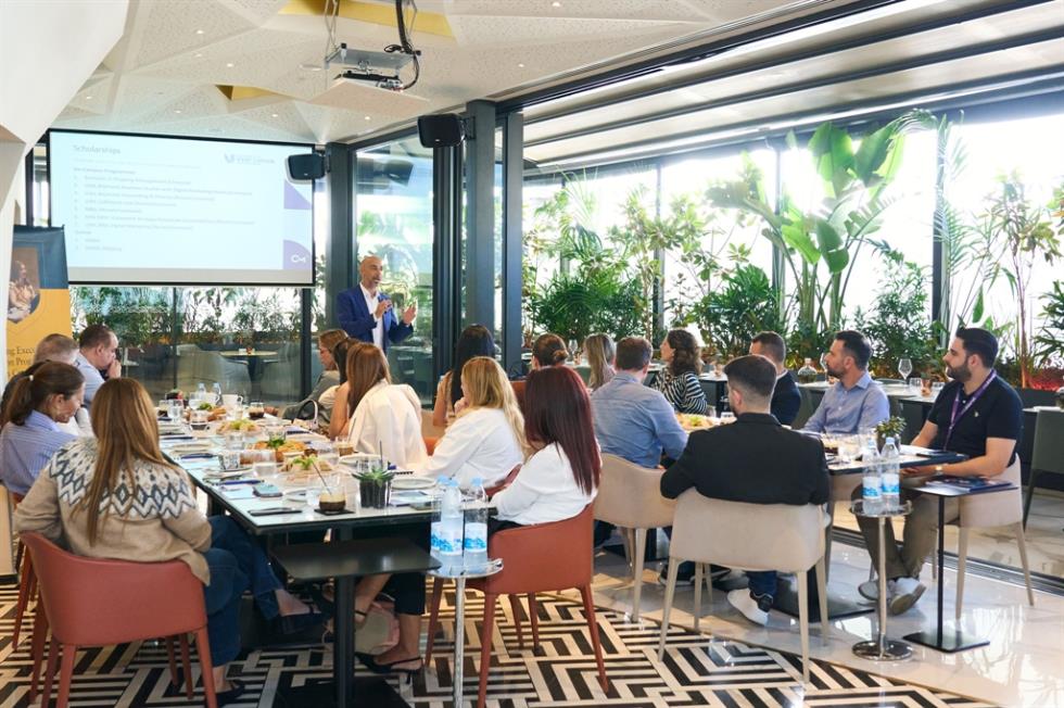 5616313075732811 261015-CIM-PartnerBreakfast-DSC06758